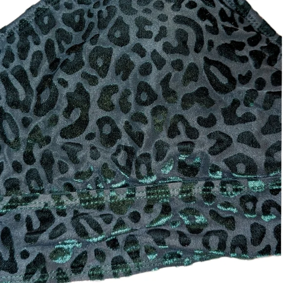 NWOT SHEIN Curve Velvet Green Leopard Print Bikini, Size 2XL - Picture 4 of 9